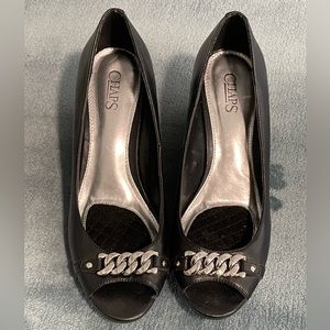 Chaps wedges, no platform size 9.5